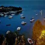 Villamar Beachfront With Free Private Parking Apartmán Rabac