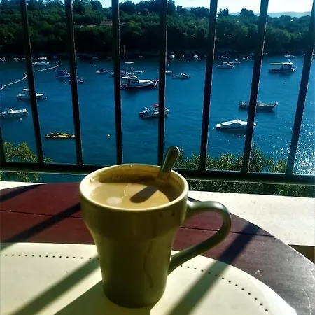 Апартаменты Villamar Beachfront With Free Private Parking *