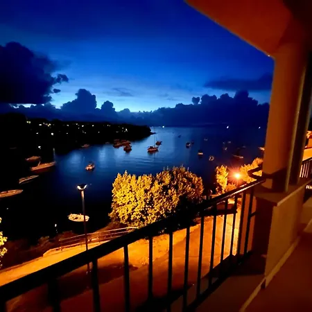 Villamar Beachfront With Free Private Parking Апартаменты Рабац