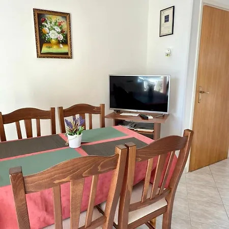 Apartment Villamar Beachfront With Free Private Parking Rabac