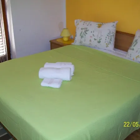 Villamar Beachfront With Free Private Parking Апартаменты Рабац