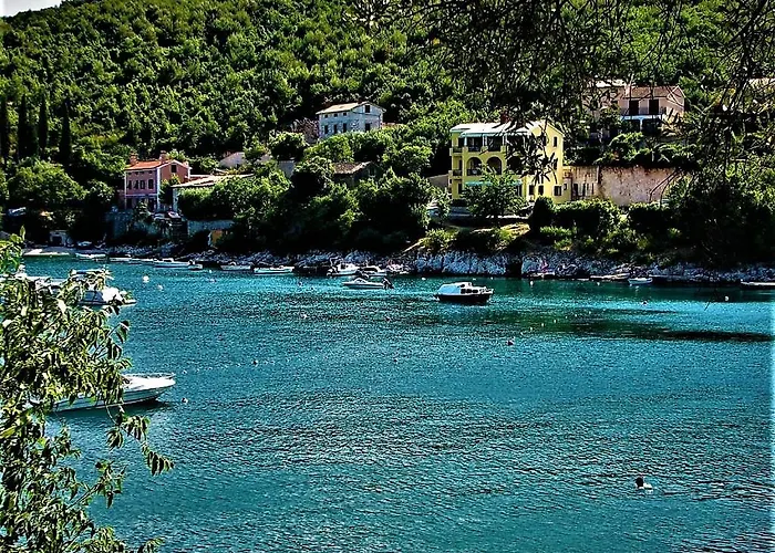 Διαμέρισμα Villamar Beachfront With Free Private Parking Rabac