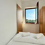 Apartament Villamar Beachfront With Free Private Parking *