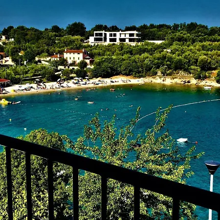 Apartament Villamar Beachfront With Free Private Parking *