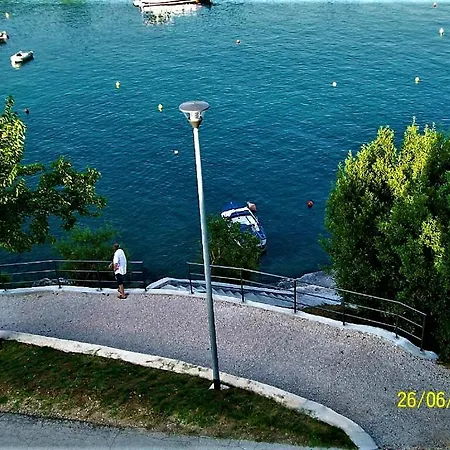 Villamar Beachfront With Free Private Parking Rabac