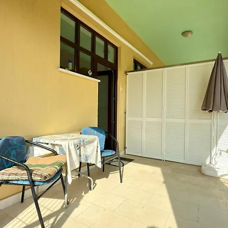 Villamar Beachfront With Free Private Parking