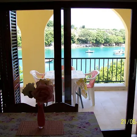 Apartment Villamar Beachfront With Free Private Parking