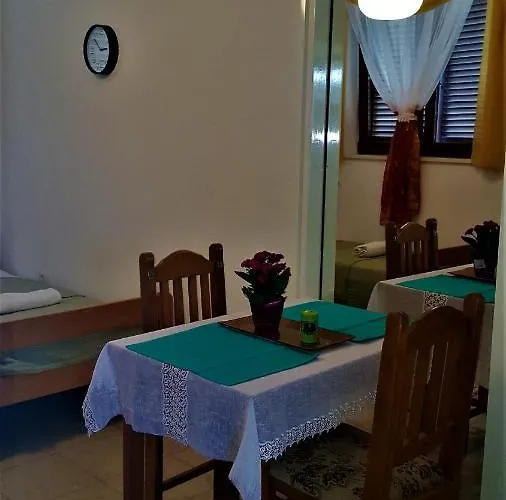 Villamar Beachfront With Free Private Parking דירה ראבץ