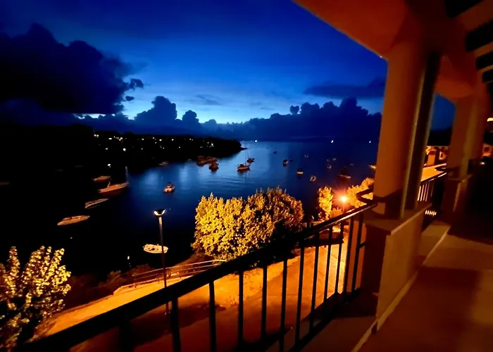 Villamar Beachfront With Free Private Parking Appartement Rabac
