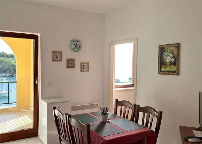 Villamar Beachfront With Free Private Parking * ראבץ