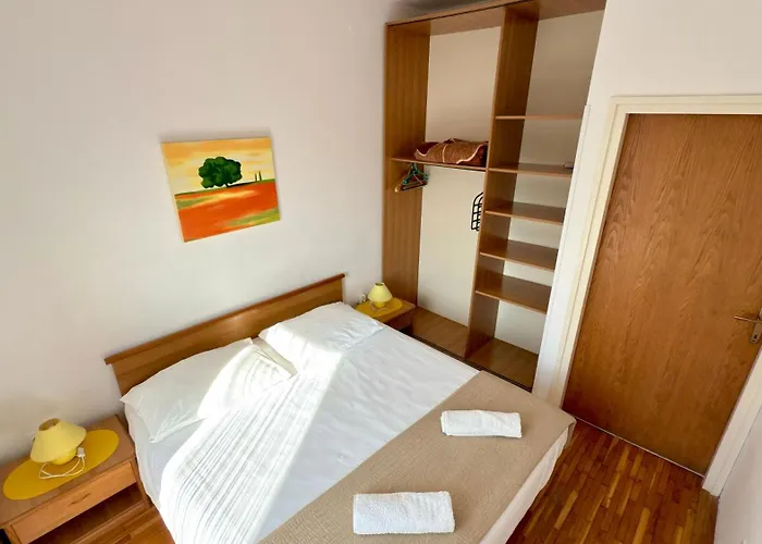 Villamar Beachfront With Free Private Parking ראבץ