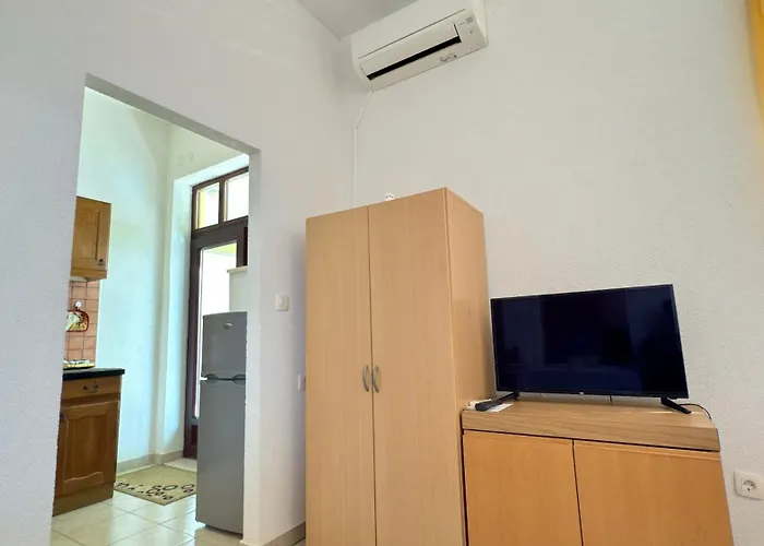 Villamar Beachfront With Free Private Parking * ראבץ