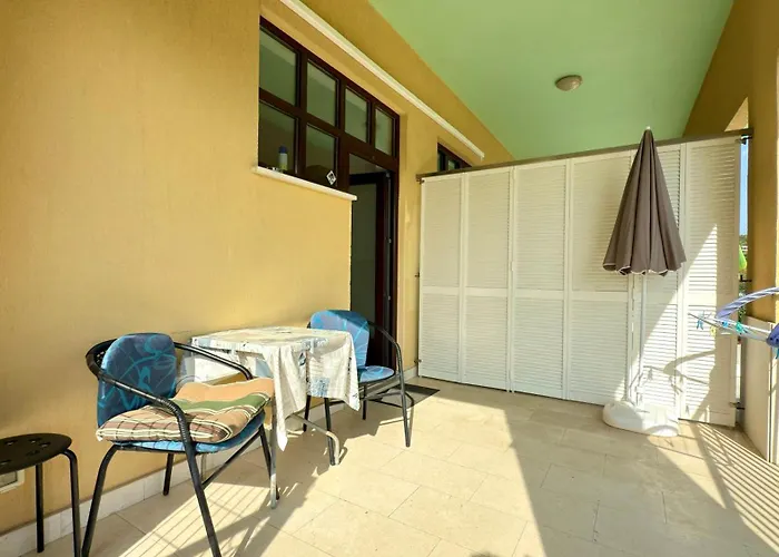 Villamar Beachfront With Free Private Parking