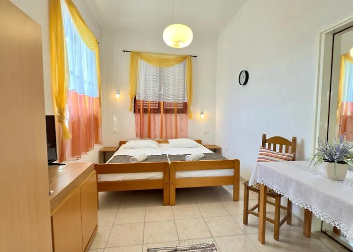 Villamar Beachfront With Free Private Parking דירה ראבץ