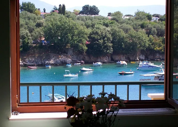 Villamar Beachfront With Free Private Parking * Rabac
