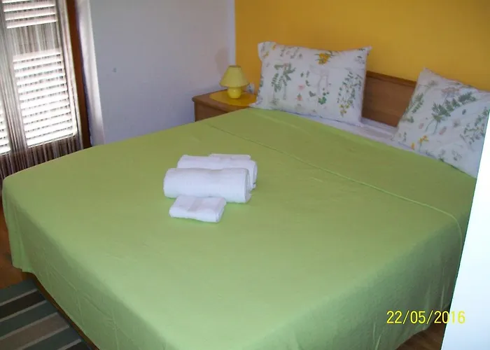 Villamar Beachfront With Free Private Parking Apartament Rabac